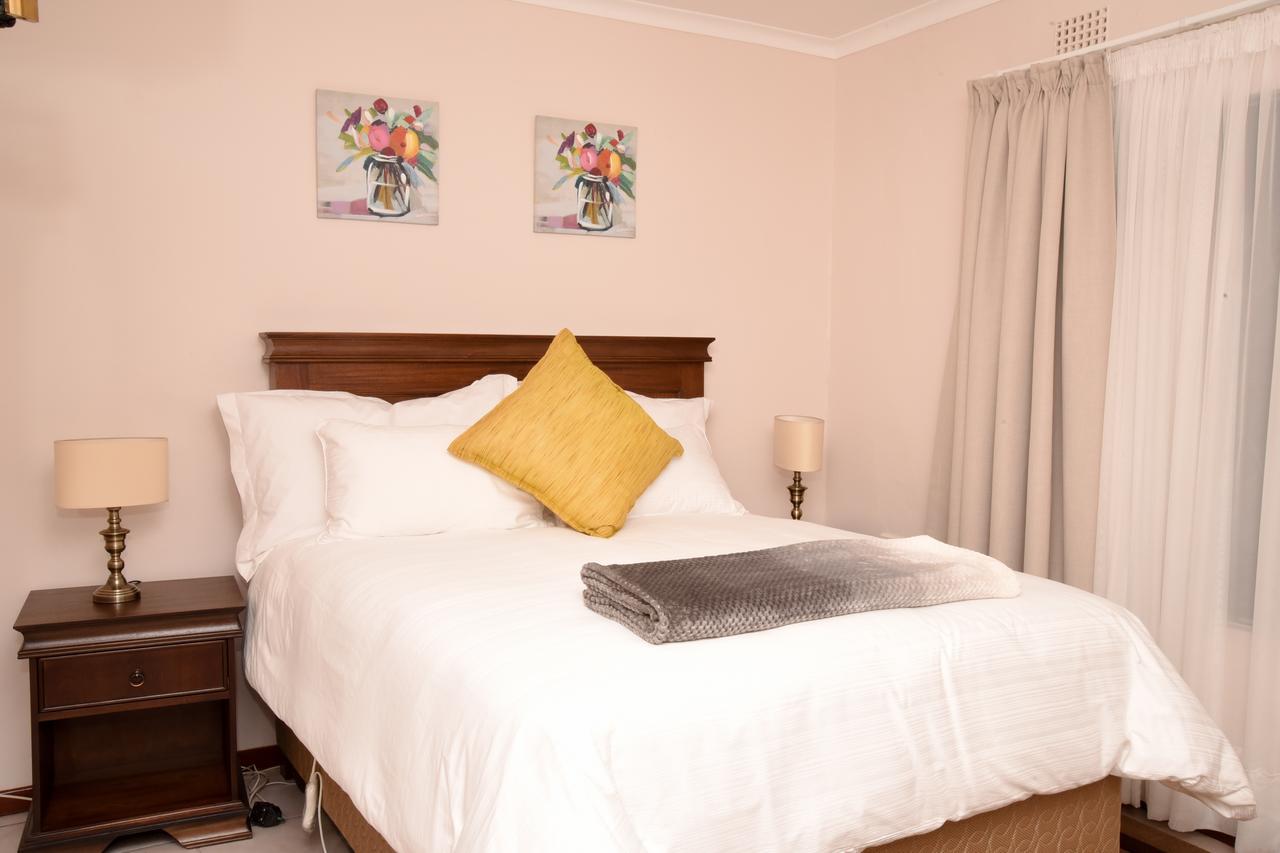Vinolux Guest House Mthatha Exterior foto